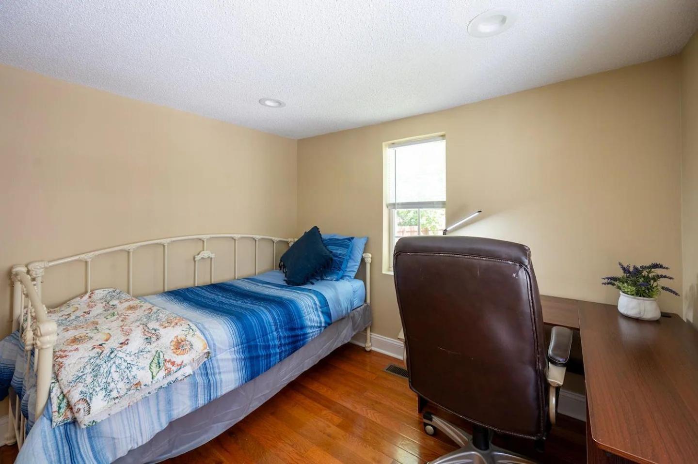 Modern 3-Bedroom, Big Fence Yard, Pets Stay Free Durham Dış mekan fotoğraf