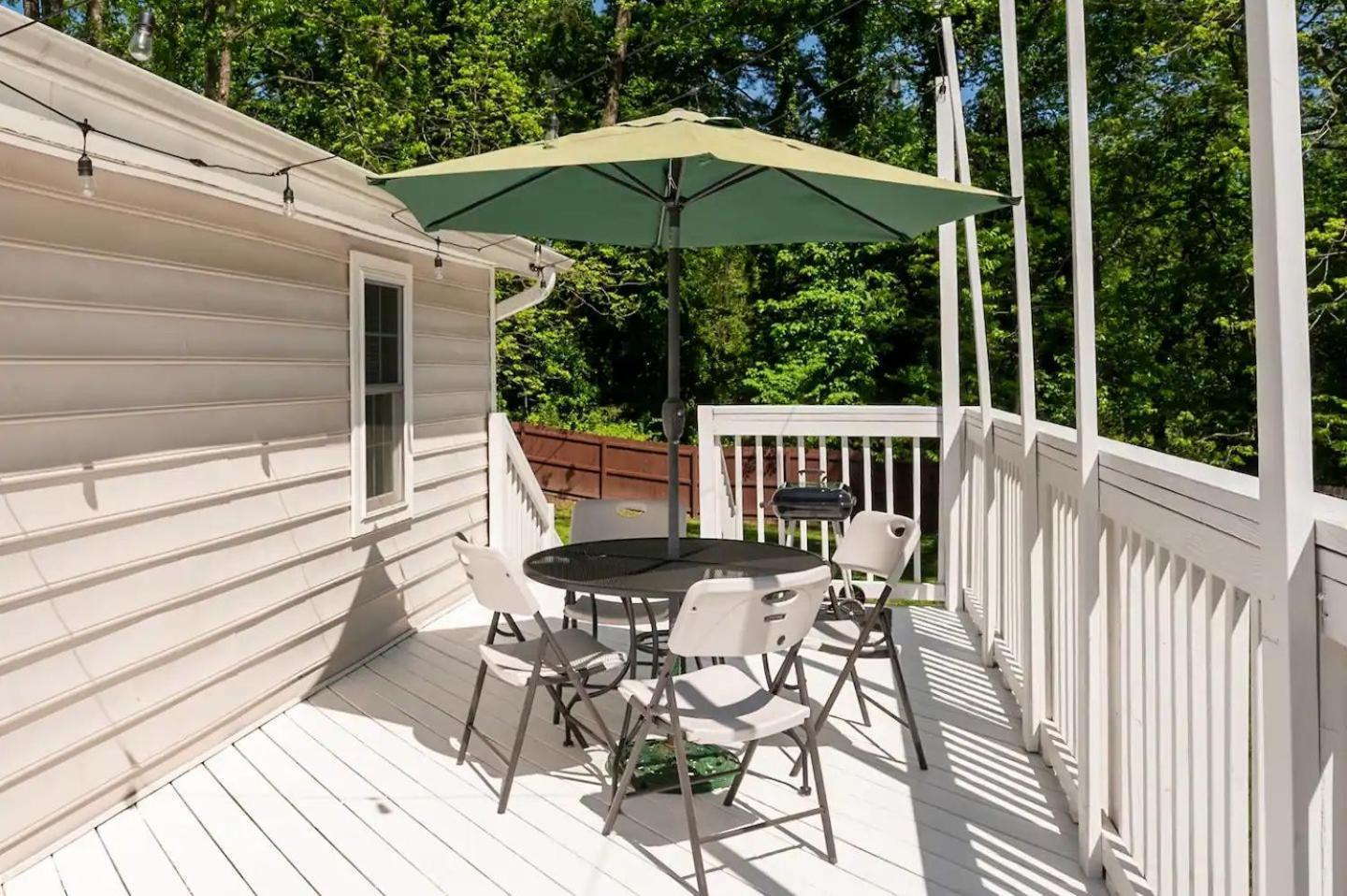 Modern 3-Bedroom, Big Fence Yard, Pets Stay Free Durham Dış mekan fotoğraf