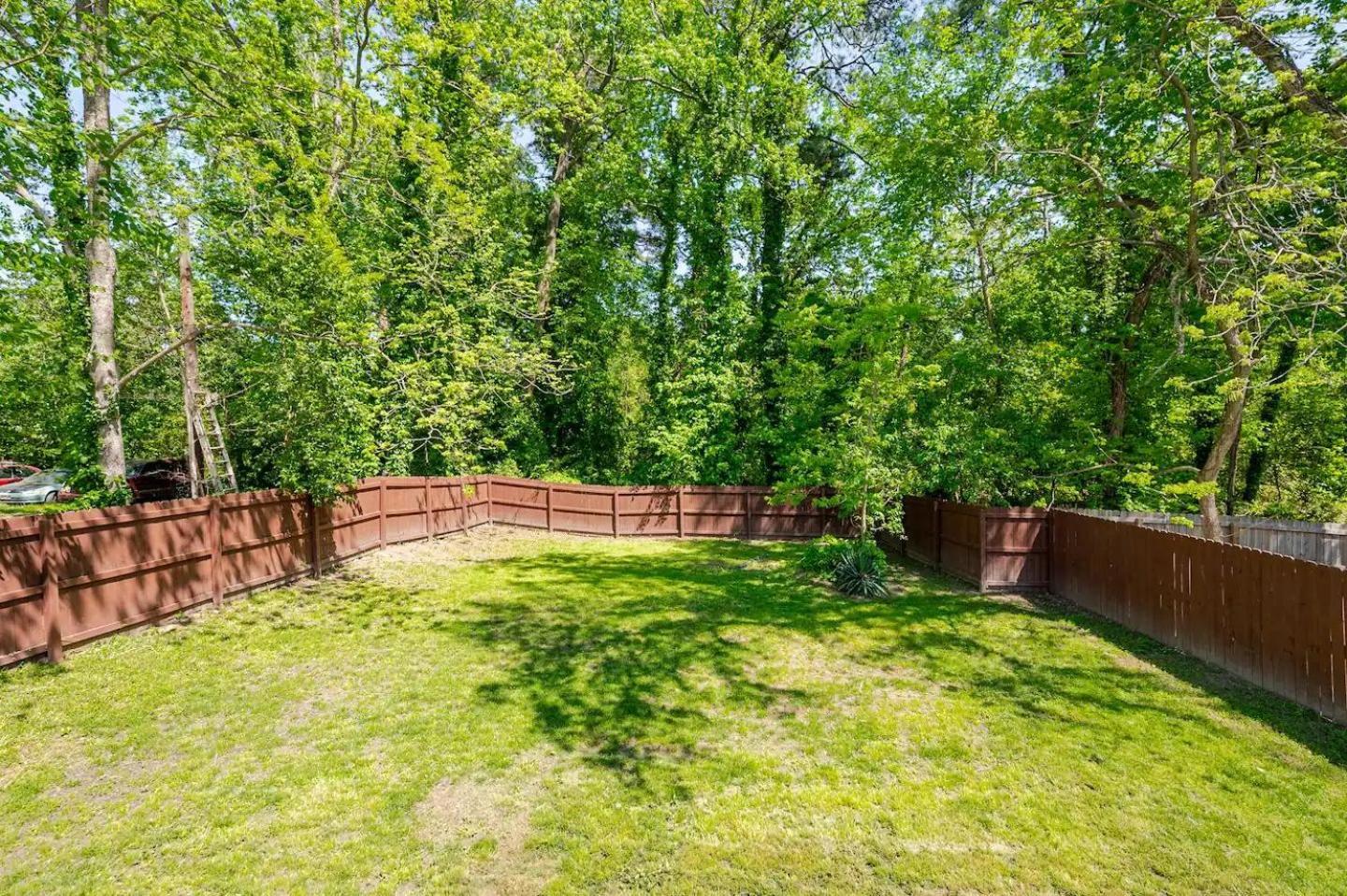 Modern 3-Bedroom, Big Fence Yard, Pets Stay Free Durham Dış mekan fotoğraf