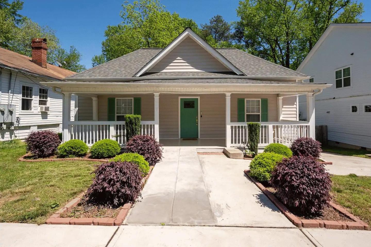 Modern 3-Bedroom, Big Fence Yard, Pets Stay Free Durham Dış mekan fotoğraf