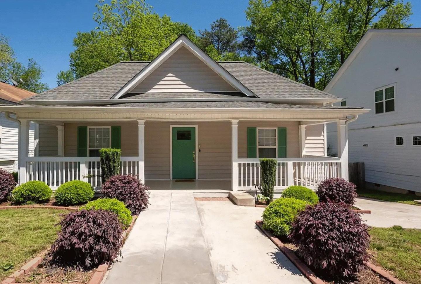 Modern 3-Bedroom, Big Fence Yard, Pets Stay Free Durham Dış mekan fotoğraf